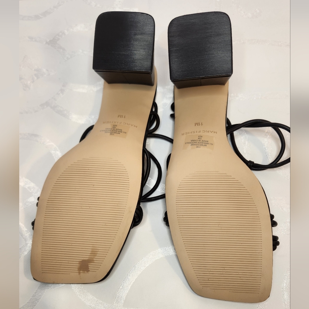 Marc Fisher Meggiane Comfort Black Strappy Square Toe Block Heel Sandal Size 11 - Picture 4 of 6